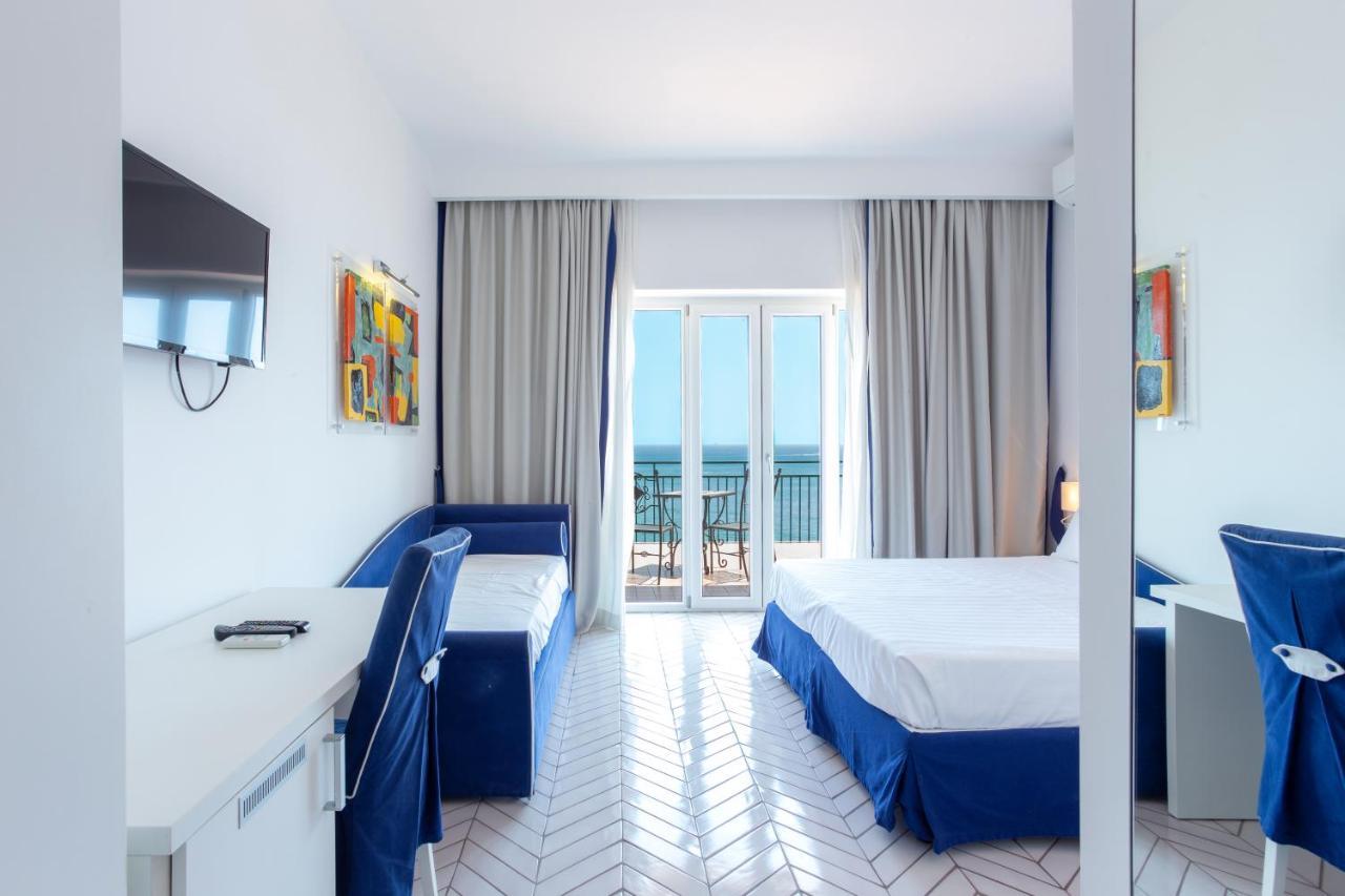 Hotel Bristol Виетри Экстерьер фото